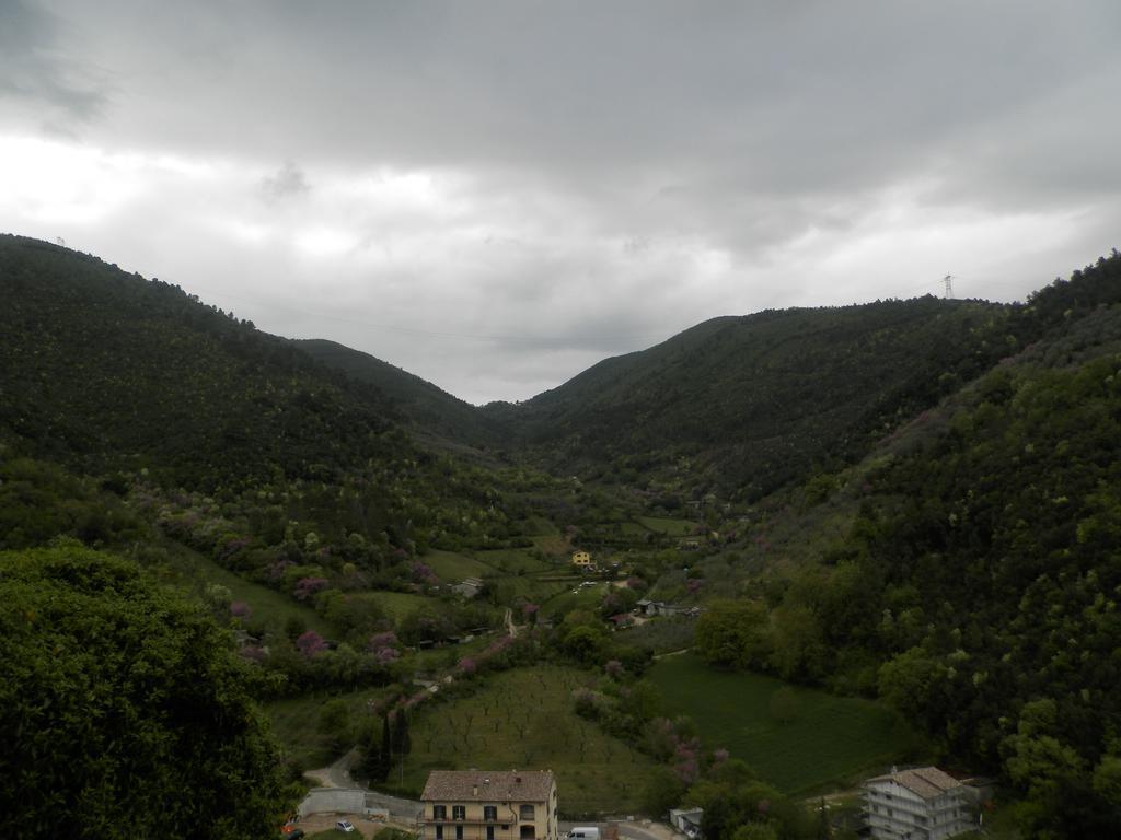 Ferentillo Residenza Di Paese Castello Del Poggio酒店 外观 照片